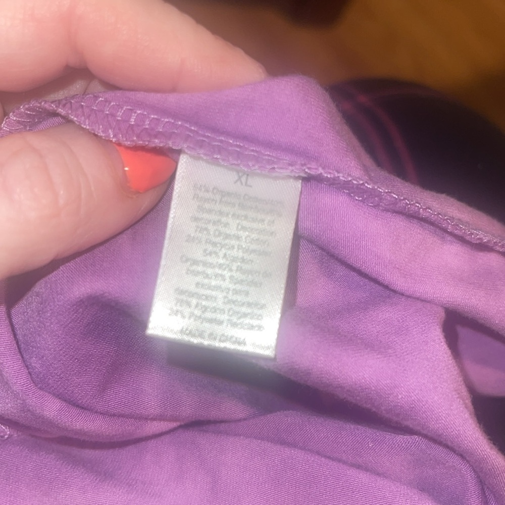 Earth Yoga NWT ladies x-large yoga top with open back. - Picture 9 of 10